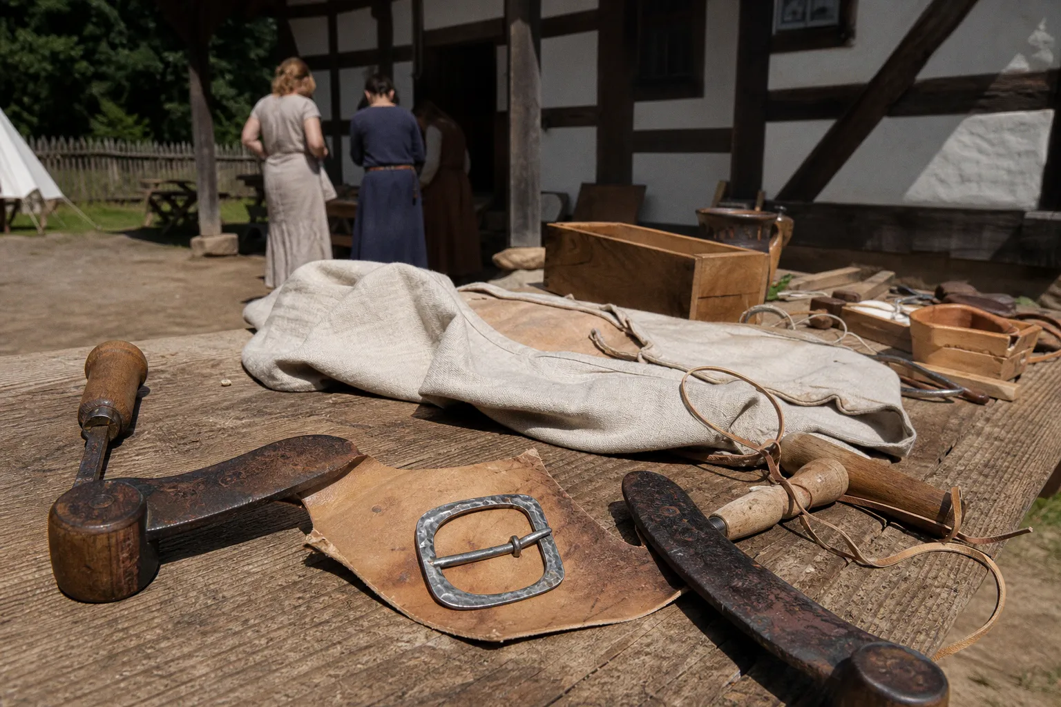 Mittelalter-Reenactment: Welcher Weg passt zu Ihnen?